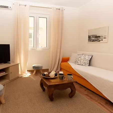 Alex's Cozy Corfu Old Town Daire *